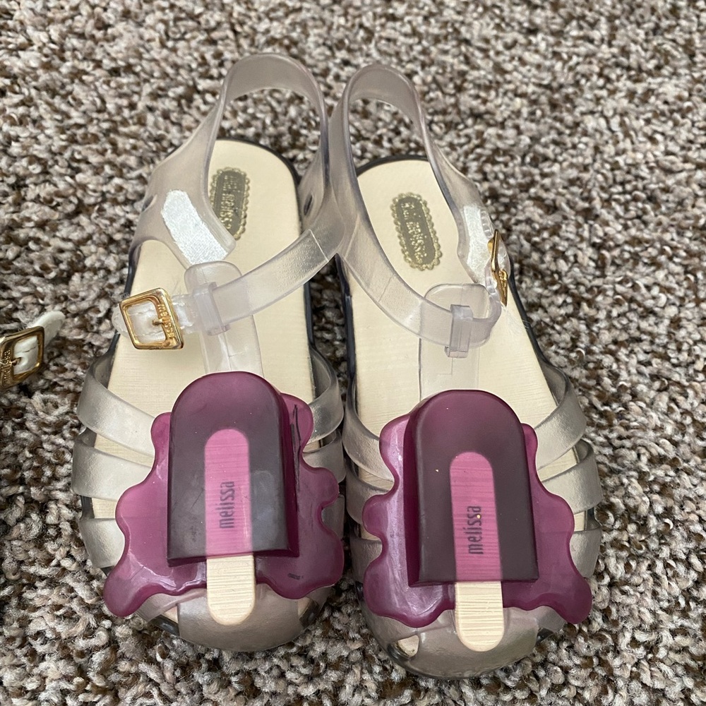 Mini Melissa size 10
